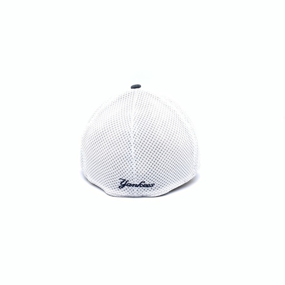 New Era Faded New York Yankees Mesh Flex-Fit S/M Baseball Hat - Picture 3 of 4